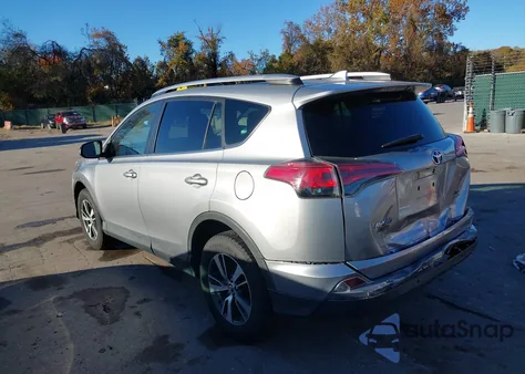 2016 Toyota Rav4 Xle z USA, uszkodzony, nr VIN 2T3RFREV1GW445531